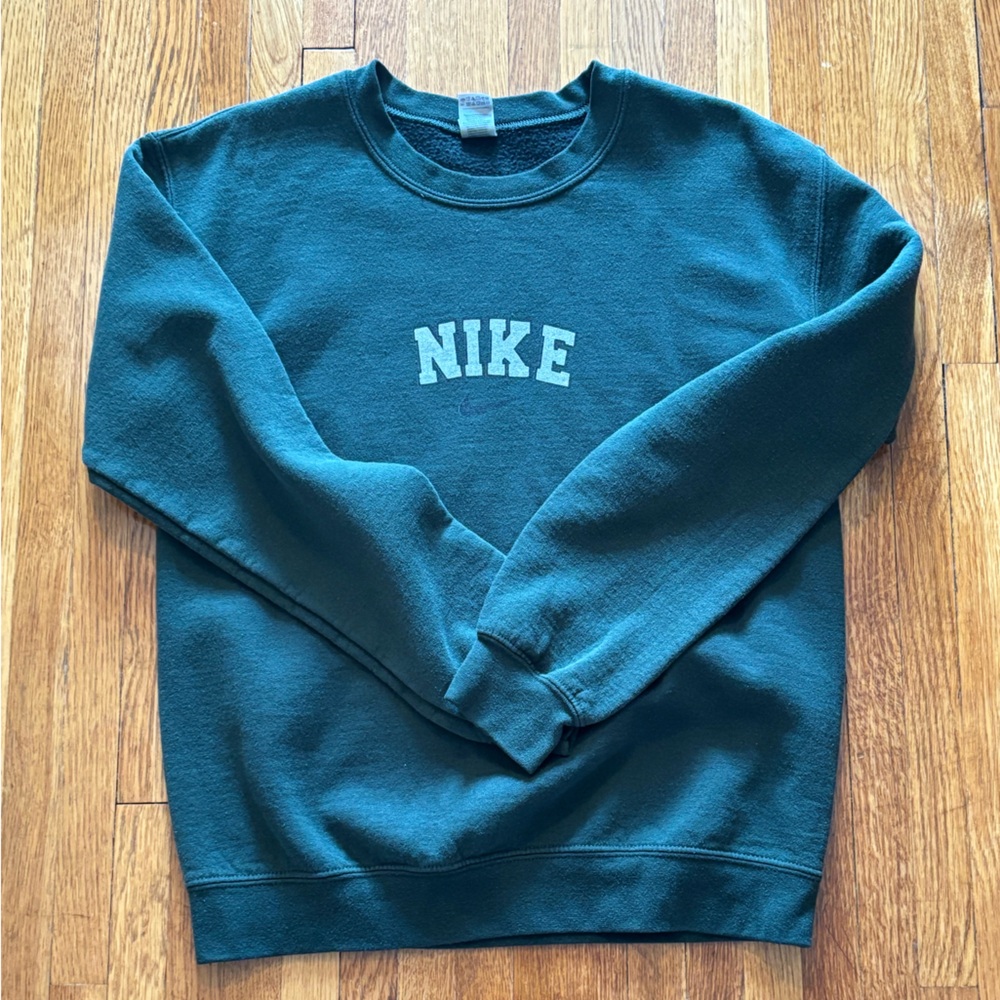 Nike Men's Dark Green Crewneck Sweater